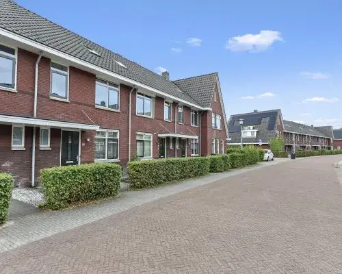 Tussenwoning te koop: Stakenbergerhout 106, Harderhout II Harderwijk
