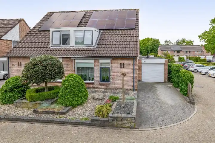 Corner house for sale: Stal 259, De Trisken rondom Drachten