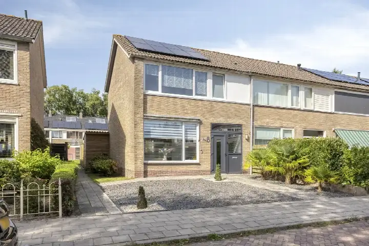 Hoekwoning te koop: Standerstraat 10, Wolvega-De Meulepolle Wolvega
