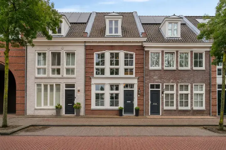Tussenwoning te koop: Statenlaan 24, De Veste Helmond