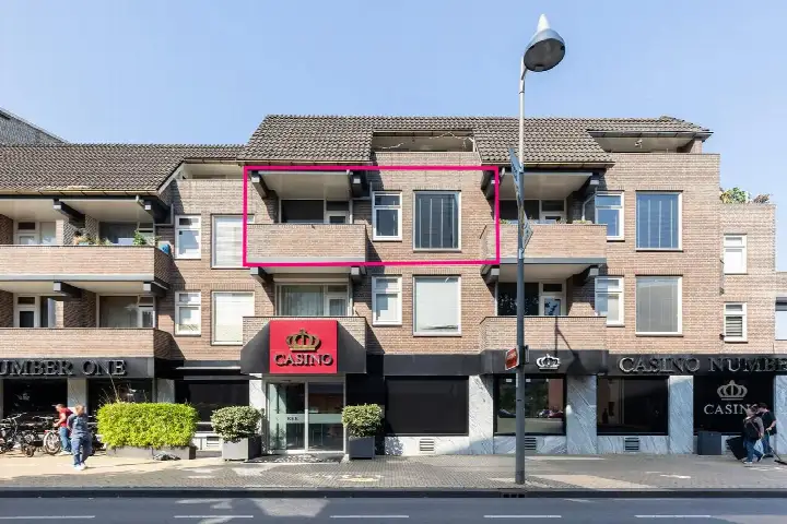 Apartment for sale: Stationsdwarsstraat 144, Binnenstad Apeldoorn