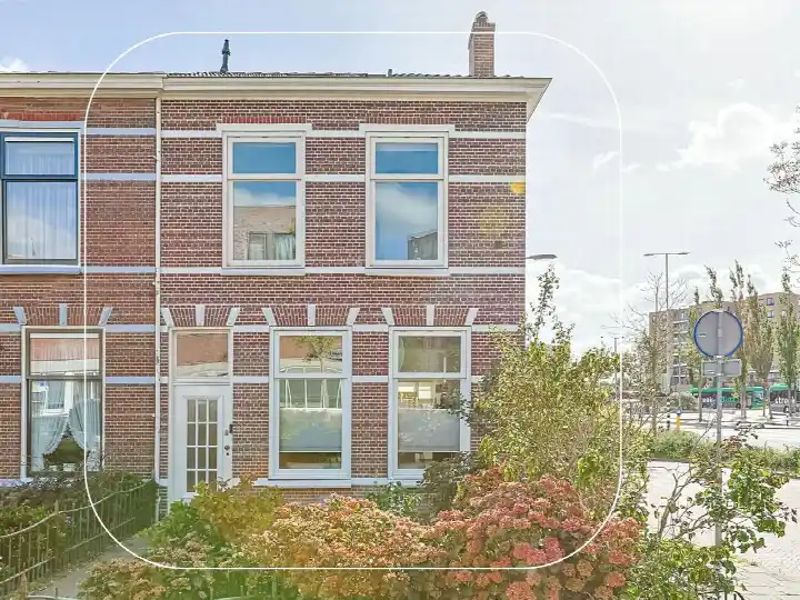 Corner house for sale: Stationsstraat 39, Hazeveld Alphen Aan Den Rijn