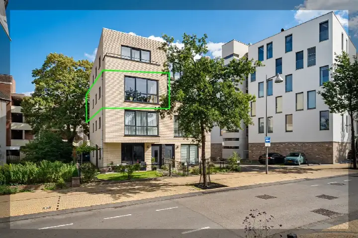 Apartment for sale: Stationsstraat 4, Binnenstad Apeldoorn