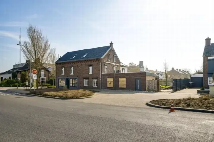 Twee-onder-één-kap te koop: Stationsstraat 54, Swalmen-Centrum Swalmen
