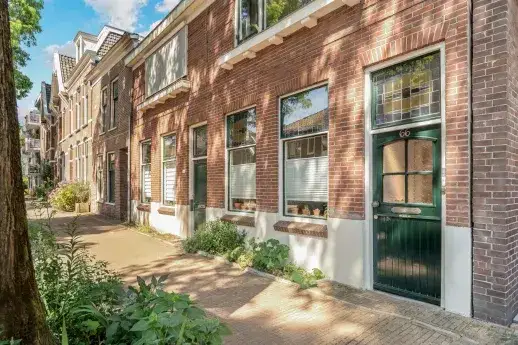 Tussenwoning te koop: Stationsstraat 66, Oud West Zaandam