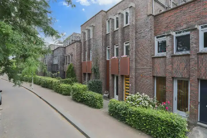 Tussenwoning te koop: Stavorenstraat 57, Zuiderzeestedenbuurt-West Amersfoort