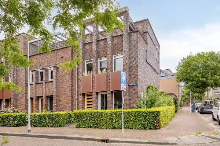 Hoekwoning te koop: Stavorenstraat 61, Zuiderzeestedenbuurt-West Amersfoort