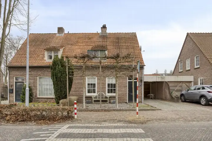 Twee-onder-één-kap te koop: Steenselseweg 15, Knegsel-kom Knegsel