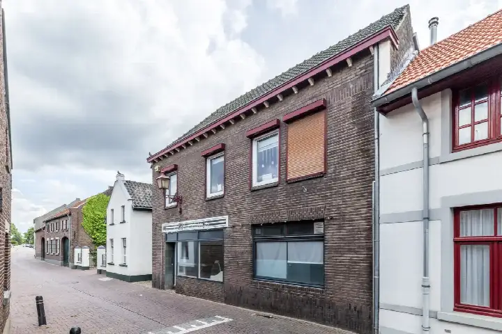 Apartment for sale: Steenstraat 11, Limbricht Limbricht