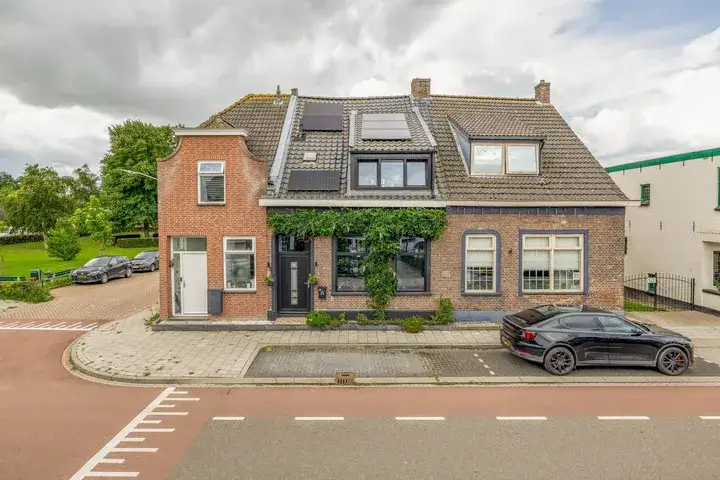 Tussenwoning te koop: Steenweg 71, Moerdijk Moerdijk