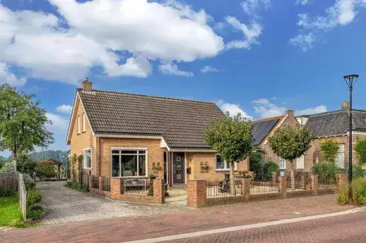 Vrijstaande woning te koop: Steenwijkerweg 18, De Blesse De Blesse