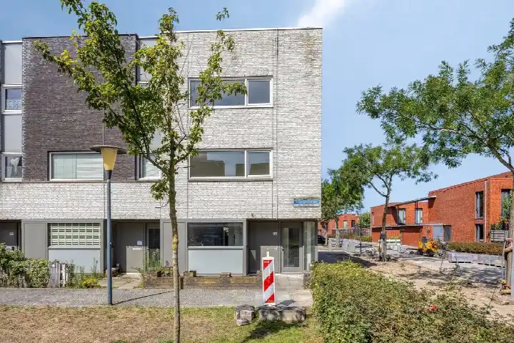 Corner house for sale: Stellendamstraat 205, Zuid-Hollandbuurt-Zuidoost Zoetermeer