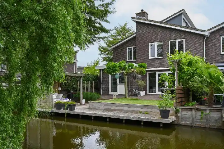 Hoekwoning te koop: Stelling 24, Meerwijk De Kwakel