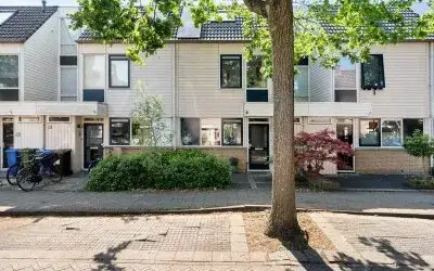 Tussenwoning te koop: Stellingmolen 18, Beerendrecht Alphen Aan Den Rijn