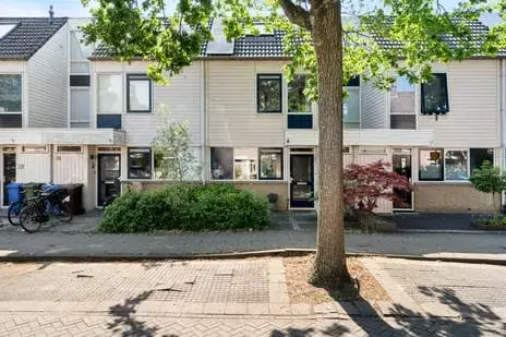 Terraced house for sale: Stellingmolen 18, Beerendrecht Alphen Aan Den Rijn