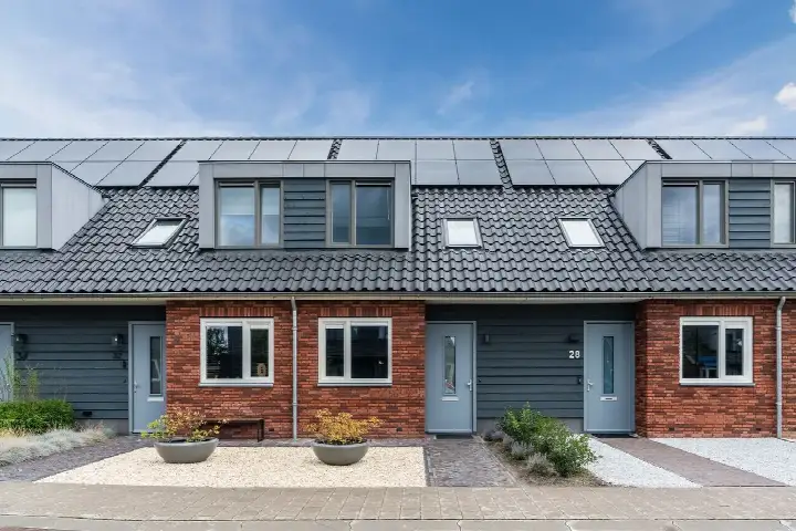 Tussenwoning te koop: Sterakkers 30, Hoogeloon Hoogeloon