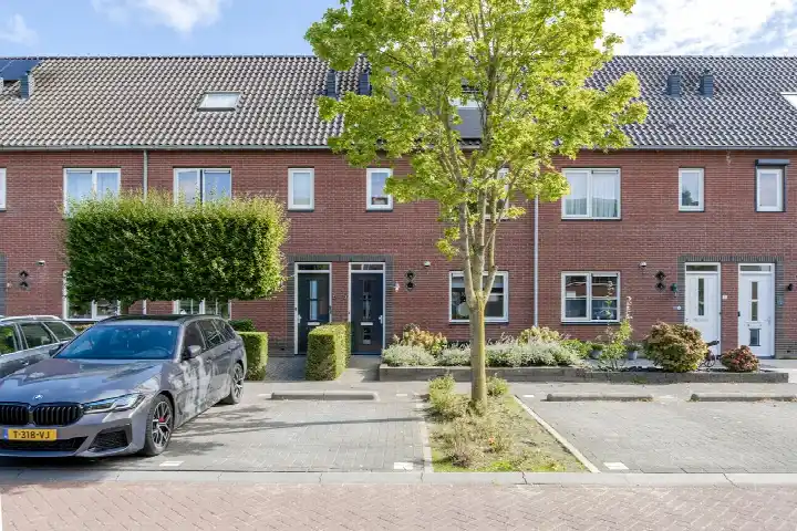 Tussenwoning te koop: Sterappel 9, De Burgt Barneveld