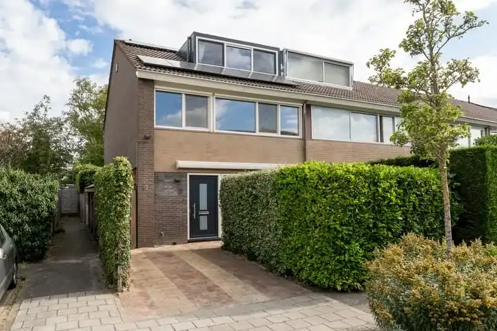 Corner house for sale: Sternstraat 37, Overwhere-Noord Purmerend