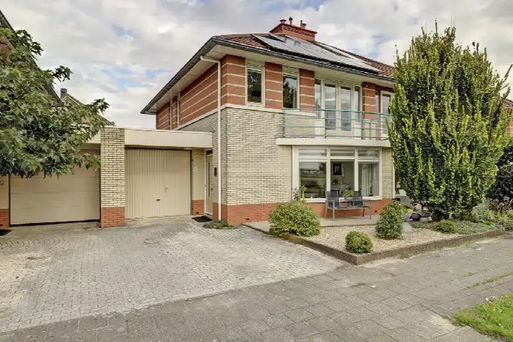 Terraced house for sale: Sterrenlaan 96, Zuidplas 90 Waddinxveen