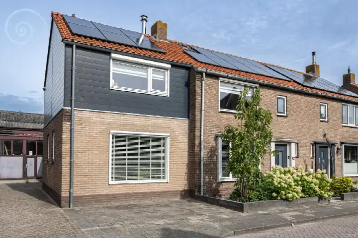 Twee-onder-één-kap te koop: Stoofstraat 12, Ooltgensplaat woonkern Ooltgensplaat