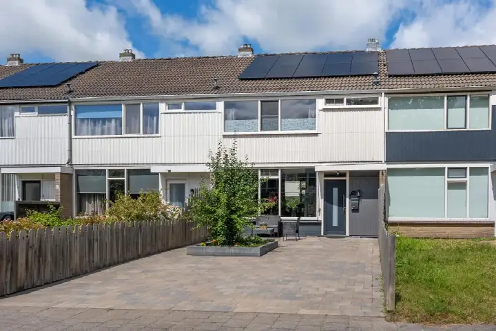 Tussenwoning te koop: Straat Soenda 9, Veendam-Sorghvliet Veendam