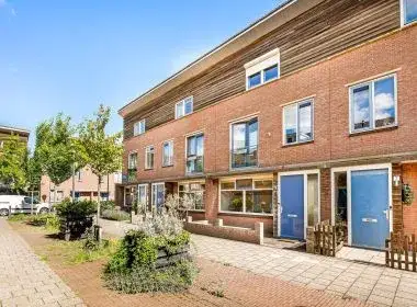 Tussenwoning te koop: Straatje van Anna Cramer 5, Componistenbuurt Haarlem