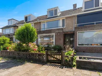 Terraced house for sale: Stratosfeerstraat 14, Blaauwweg en omgeving Dordrecht