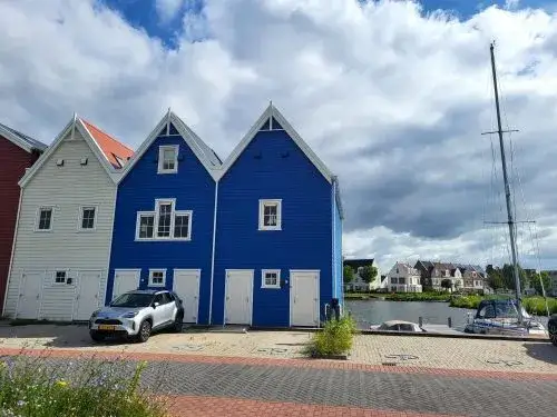 Corner house for rent: Strekdam 6, Groot binnenwater Harderwijk