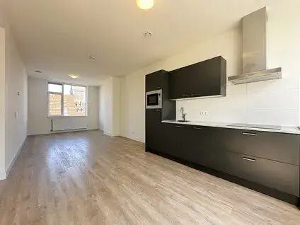 Appartement te koop: Strevelsweg 25B, Bloemhof Rotterdam