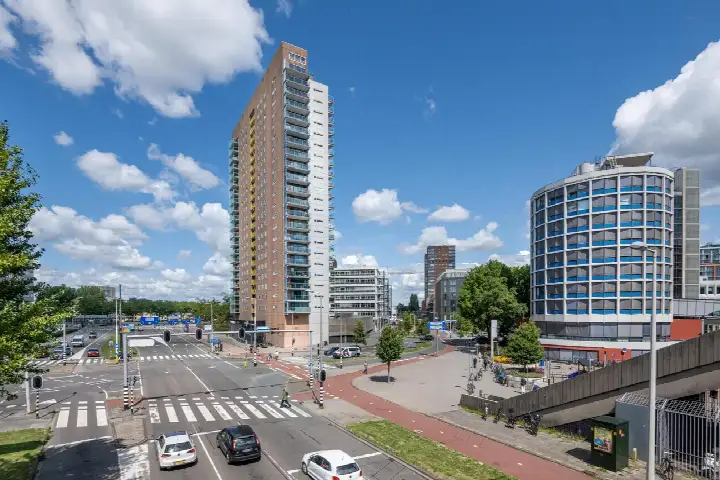 Appartement te koop: Strevelsweg 858, Vreewijk Rotterdam