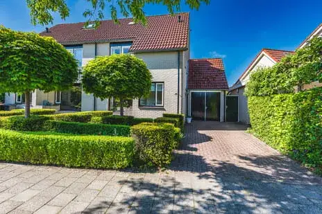 Corner house for sale: Stroom-Eschlaan 35, Stroom-Esch Borne