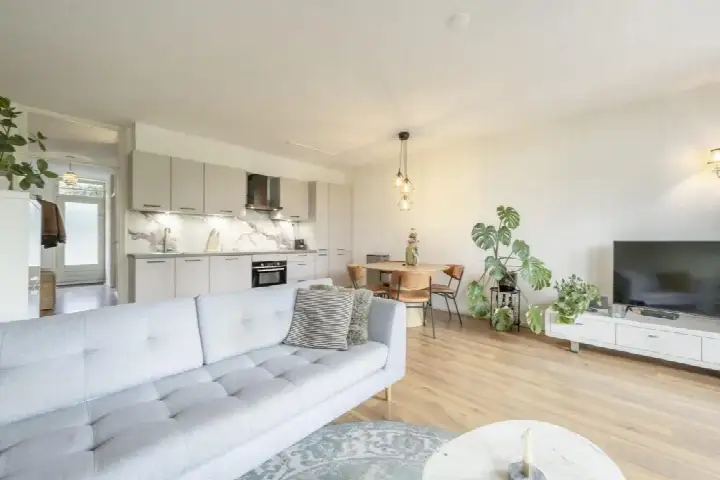 Appartement te koop: Stroveer 149, Oude Noorden Rotterdam