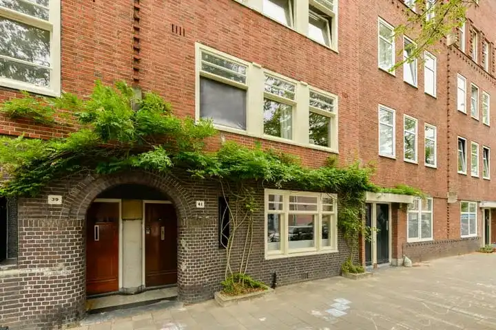Apartment for sale: Stuyvesantstraat 41H, Paramariboplein e.o. Amsterdam