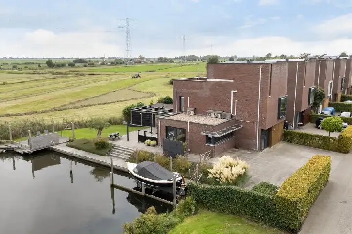 Detached house for sale: Suder Stienplaat 115, Zuiderburen Leeuwarden