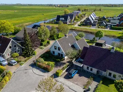 Vrijstaande woning te koop: Suderom 1, Reduzum Reduzum