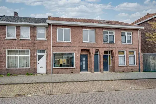 Terraced house for sale: Sumatrastraat 47, Loven Noord Tilburg
