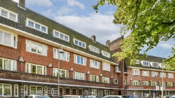 Studio te koop: Surinameplein 9-2V, Surinamepleinbuurt Amsterdam