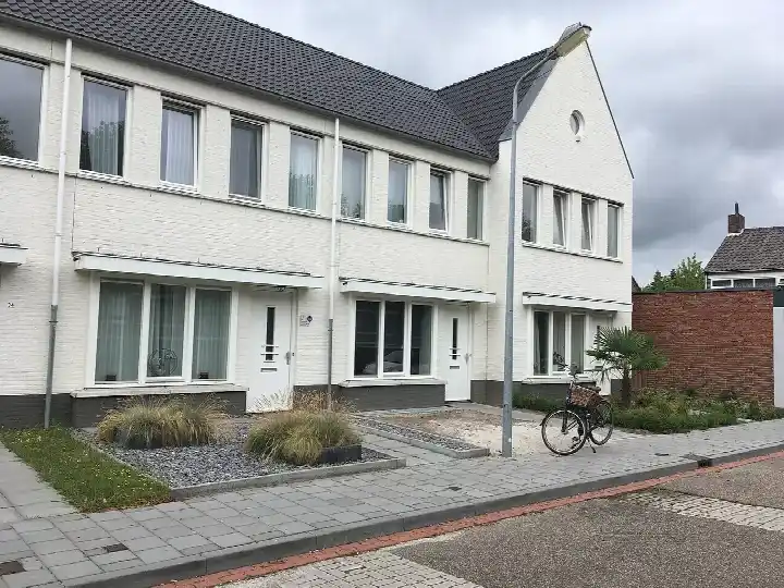 Tussenwoning te huur: Sutjensstraat 50, Keent Weert
