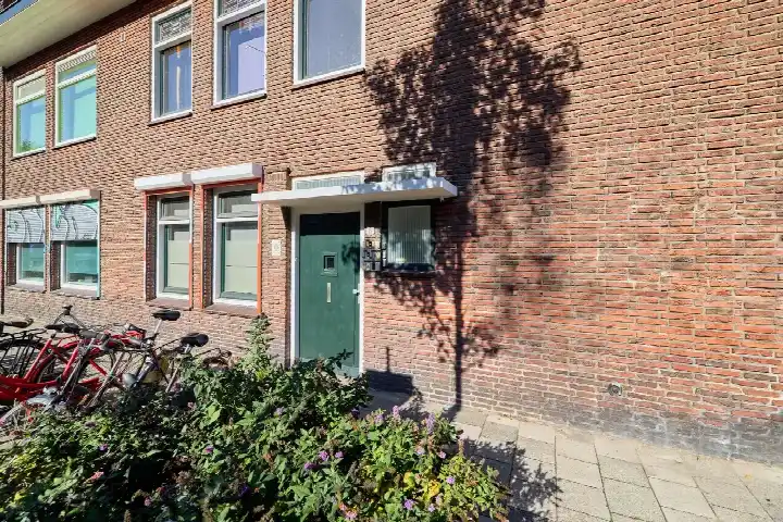 Corner house for sale: Sweder van Zuylenweg 6, Elinkwijk en omgeving Utrecht