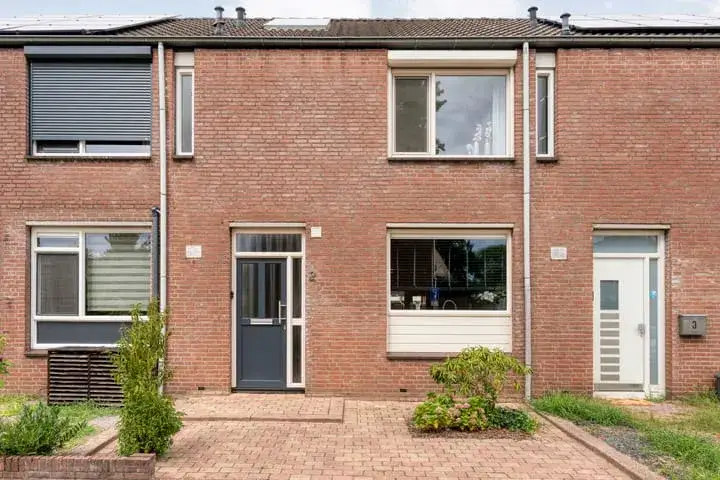 Tussenwoning te koop: Symfoniestraat 2, Schipholt-Glanermaten Enschede