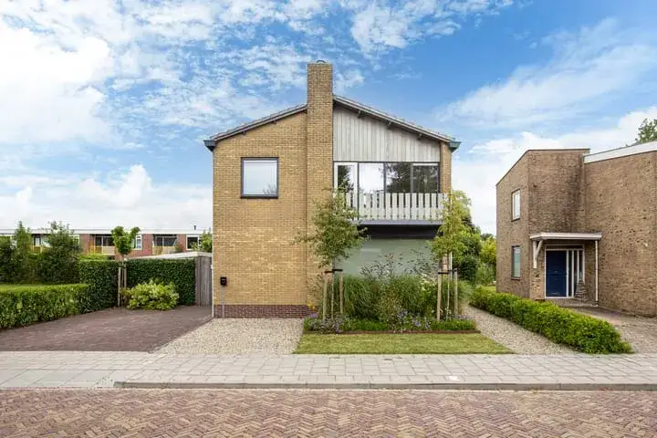 Vrijstaande woning te koop: Sytsingawiersterleane 23, Omgeving Leeuwarderweg en bungalowpark Sneek