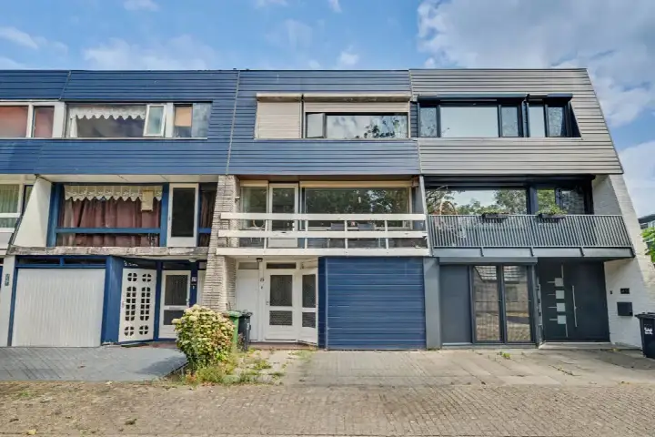 Terraced house for sale: 't Hoefje 29, Bruinisse Bruinisse