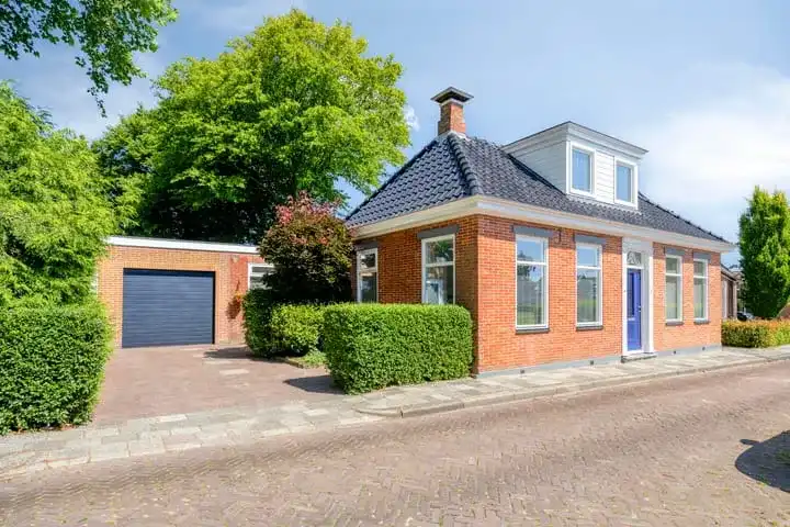Detached house for sale: T P Oosterhoffstraat 5, Oldehove Oldehove