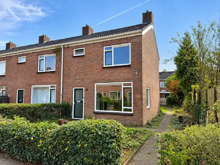 Corner house for sale: 't Schagentje 16, Medemblik Koggenwijk Medemblik