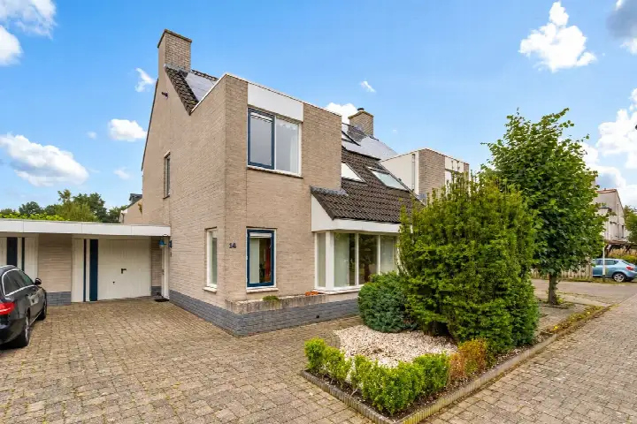 Tussenwoning te koop: 't Zand 14, Overkroeten Breda