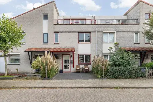 Tussenwoning te koop: 't Zand 8, Overkroeten Breda