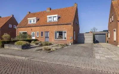 Twee-onder-één-kap te koop: Taeke Schuilengalaan 69, Surhuisterveen Surhuisterveen