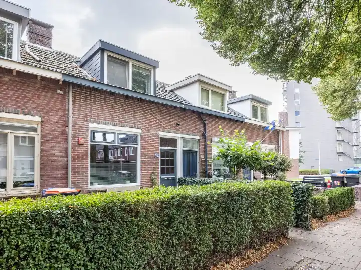 Tussenwoning te koop: Tafelbergstraat 92, Afrikaanderbuurt Midden Tilburg