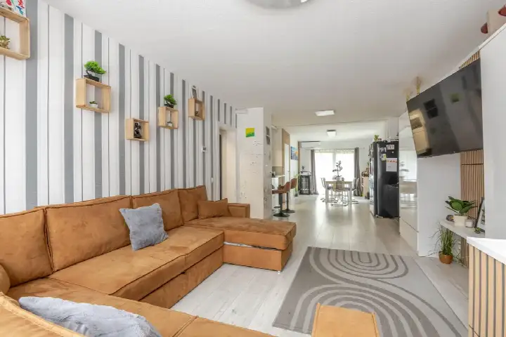 Apartment for sale: Tapuitstraat 57A, Carnisse Rotterdam