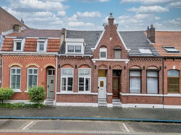 Tussenwoning te koop: Tegelseweg 85, Sinselveld Venlo